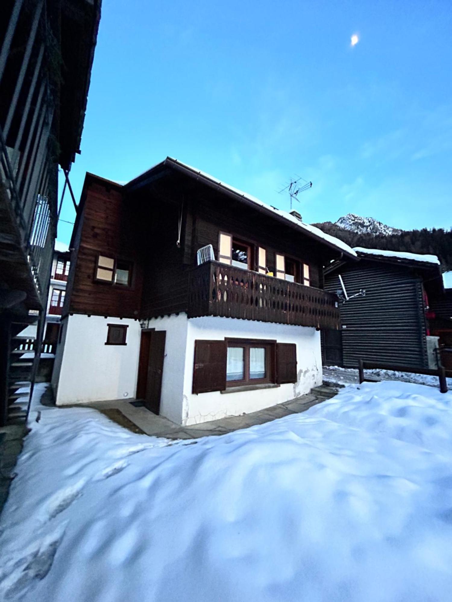 La Majonetta Villa Champoluc Exterior photo